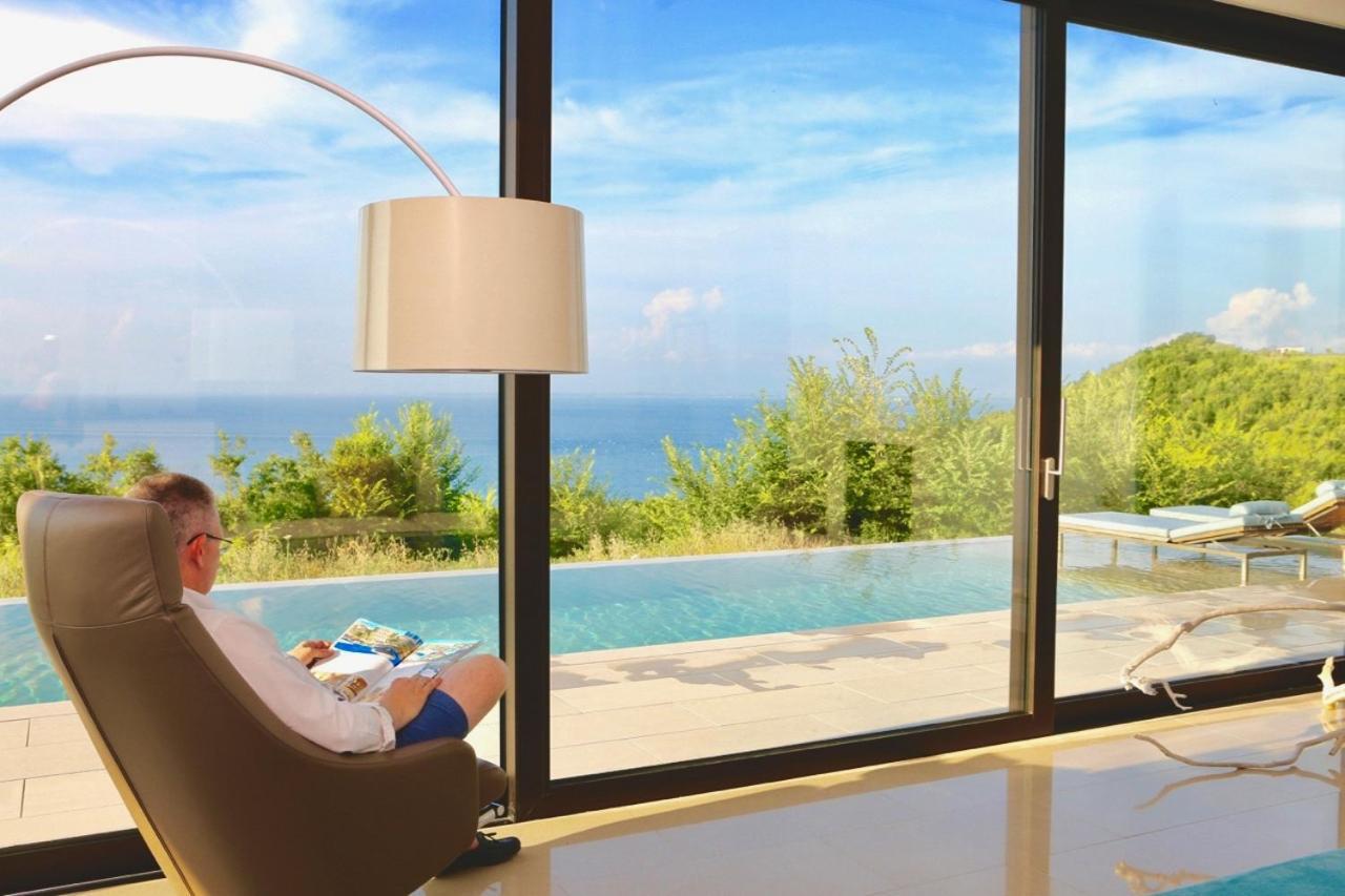 Privé Infinity *